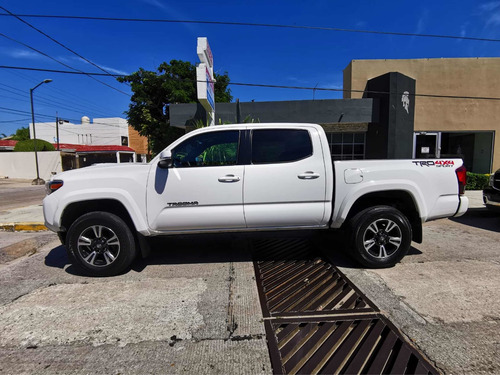 Imagen 2 de 9 de Toyota Tacoma 2019 3.5 Trd Sport 4x4 At