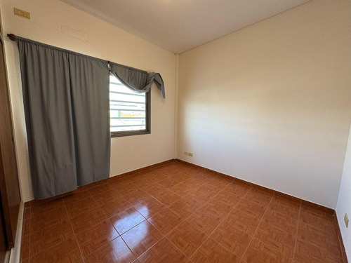 5 Dptos/oficinas En Pa En Block - 250 M² Edif. - San Justo