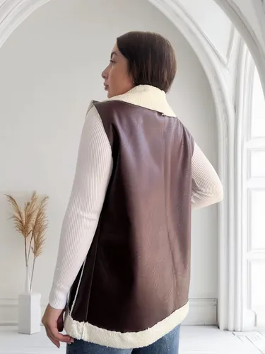 Chaleco Ecocuero Con Corderito