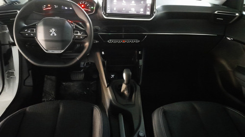 Imagen 11 de 16 de Peugeot 208 Active 1.6 Tiptronic- Pm
