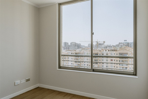 Departamento En Arriendo De 1 Dorm. En Santiago Lira 140