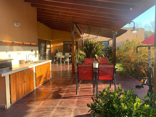 Imagen 11 de 22 de Muy Linda Casa Harás Santa María El Atardecer