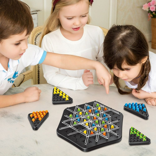 Multiplayer Game Geometry, Chess Triangle Intelligence