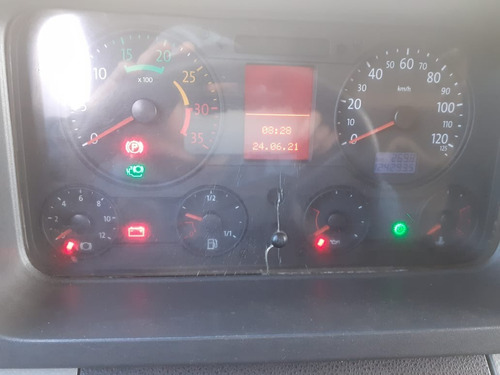 Imagem 9 de 13 de Vw 24250 Constellation Truck No Chassi 2009