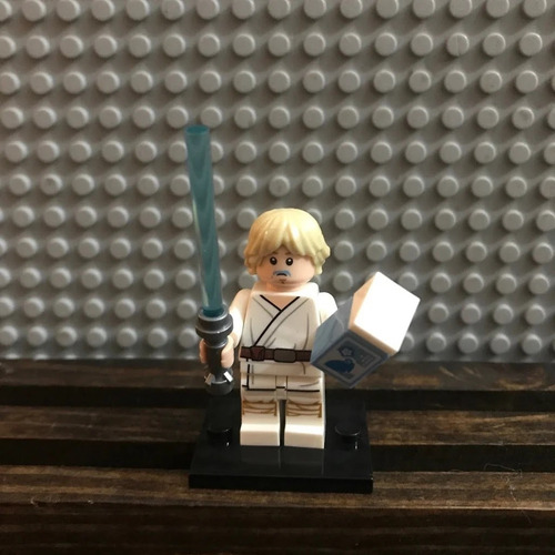 Mini Figura Armable Star Wars Luke Skywalker (Usado)