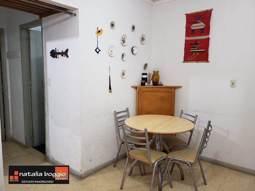 Imagen 13 de 14 de Departamento De 2 Ambientes Vista Lateral Al Mar En Venta V4207