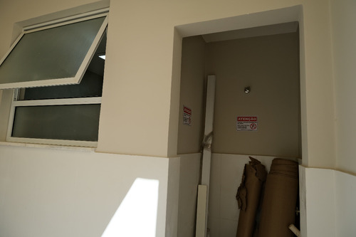Alugo Apt Reformado Na Rua Ator Paulo Gustavo, 2 Quartos