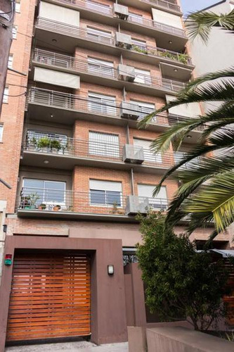 En Venta. España Al 900. Amplio 3 Amb C/ Cochera Y Balcón