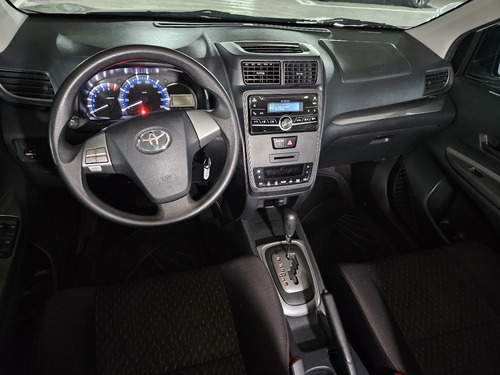 Toyota Avanza 1.5 Le At