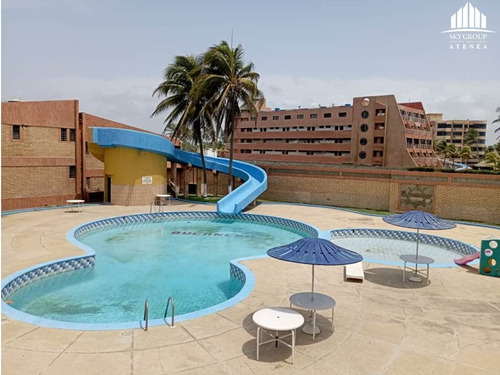 Imagen 13 de 19 de Se Vende Town House En Tucacas, Res. Bucaneros. Salida Directa A La Playa Desde Las Áreas Sociales, Y.l.