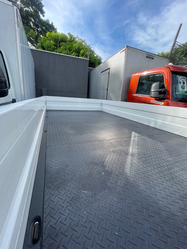 Iveco Daily 35-150 Ano 2022 Único Dono Carroceria De Ferro