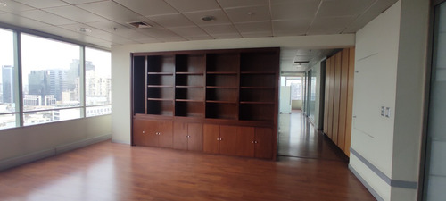 Arriendo Oficinas Frente Al Museo Bellas Artes Id 46.946-ofi