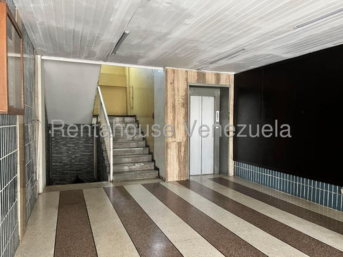 Apartamento En Venta En La Victoria, Aragua, Piso Bajo. Ljsa 25-16384