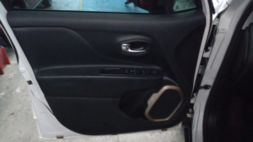 Jeep Renegade 1.8 Longitude Flex Aut. 5p