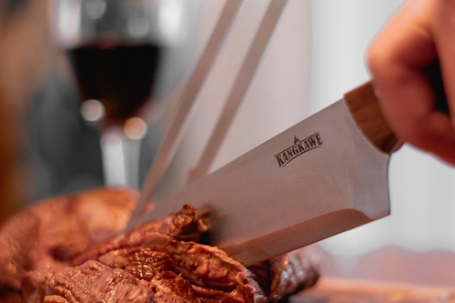 Imagen 3 de 5 de Set Parrillero Pincho Y Cuchillo + Funda De Cuero Kangkawe