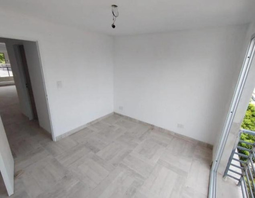 Imagen 4 de 8 de Departamento - Moron Sur