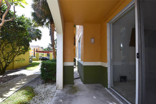 Venta De Departamento En Condominio De Lujo