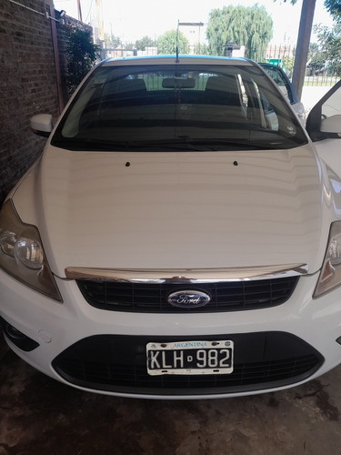 Ford Focus II 2.0 Exe Sedan Trend Plus