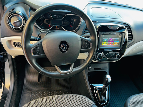 Renault Captur 1.616v Intense Sce X-tronic 5p
