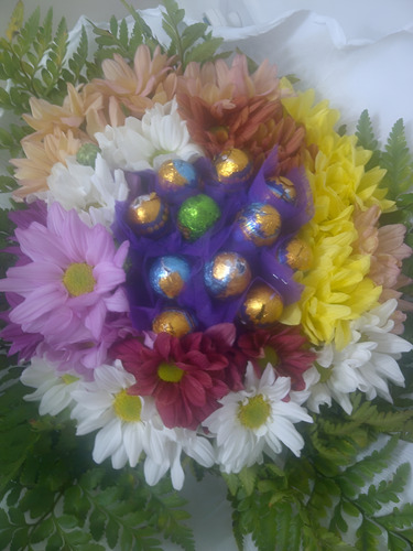 Ramo Con 12 Huevos De Pascua!! Entrega S/c Capital Original