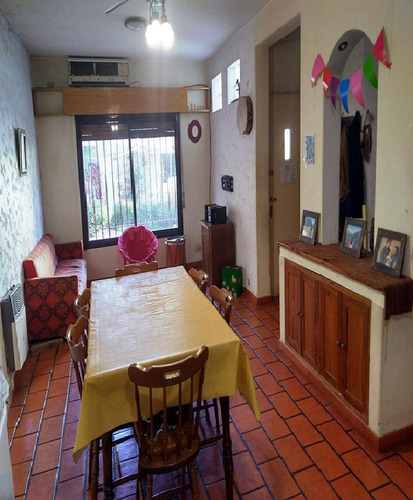 Imagen 5 de 12 de Casa 4 Ambientes, Excelente Ubicacion, Jardin, Luminoso
