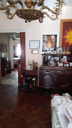 Casa En Venta De 2 Dormitorios C/ Cochera En La Blanqueada