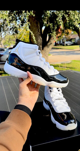 Zapas Jordan Retro 11 Gratitud