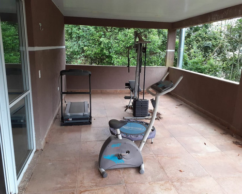 Imagem 3 de 12 de Linda Chácara Em Mairiporã 2 Suítes Sala Grande Com Lareira Terraço Com Varanda, Churrasqueira Forno E Fogão A Lenha Pomar Em Formação. - Mv117 - 69612413