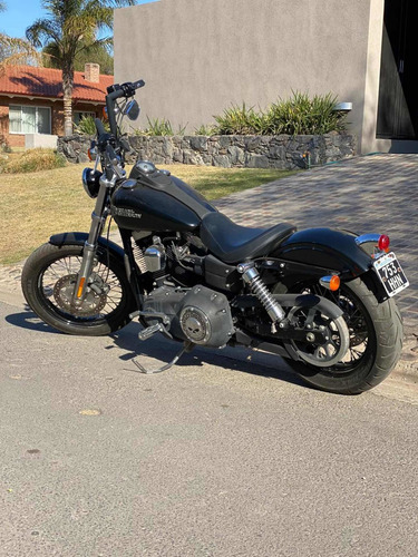 Harley Davidson Dyna Street Bob 2011