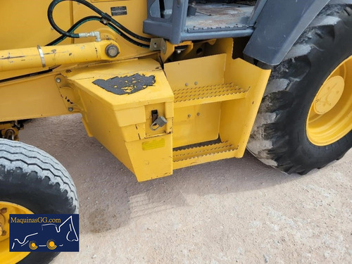 Retroexcavadora 2012 John Deere 310j 4x2