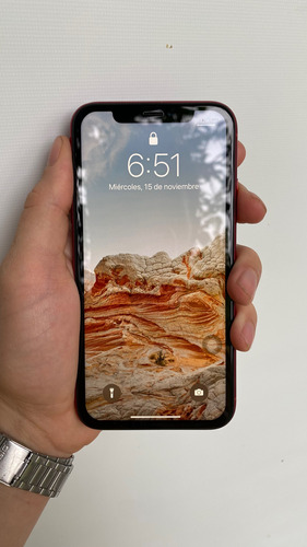 iPhone XR Bateria Al 83%