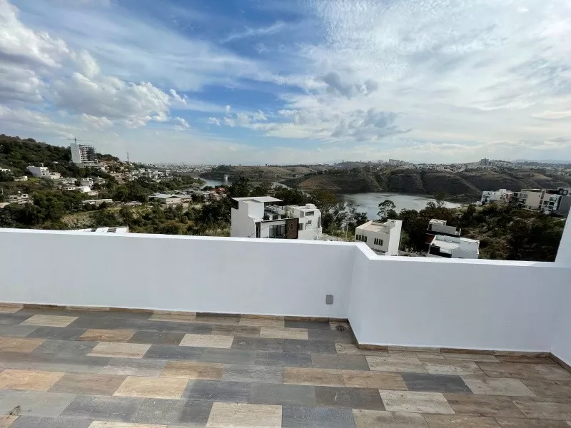 venta de casa con espectacular vista a la presa metros cúbicos