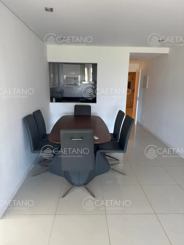 Venta Apartamento 2 Dormitorios. Playa Mansa, Punta Del Este.