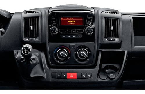 Imagen 8 de 15 de Peugeot Boxer Premium 2.2 Hdi 440 L4h2 130 Minibus 17+1