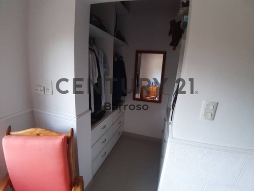 Imagen 13 de 26 de Se Vende Hermosa Casa Con Gran Terreno Lujan Perdriel