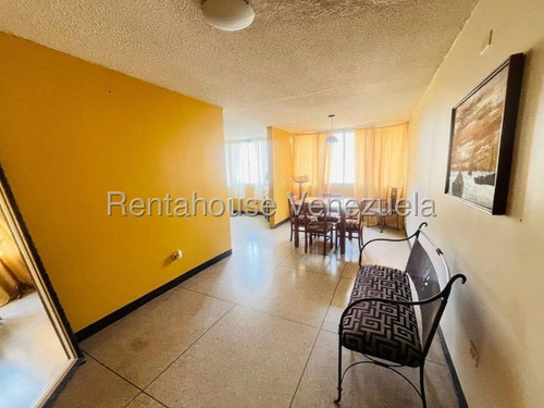 Apartamento En Venta En Cabudare Urb La Mora Comodo Y Funcional Con 3 Habitaciones 2 Baños En Impecables Condiciones Cod 25 19237 Comunicate Soy Gabi Irastorza