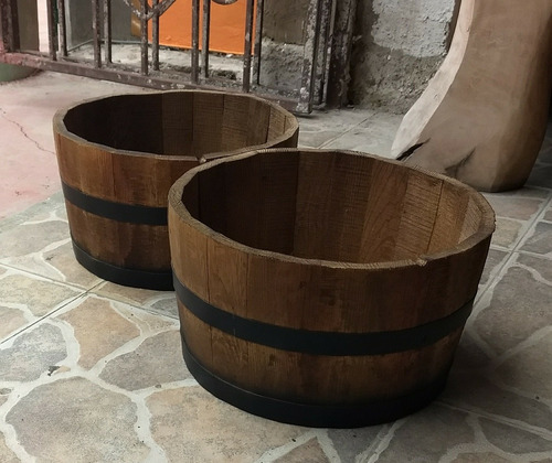 Imagen 1 de 4 de Maceta Mini De Barrica