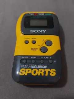 Walkman Antigo Sony Sports Rádio Funciona Leia Descrição