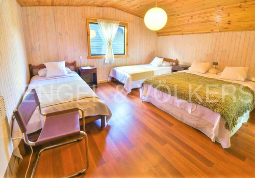 Imagen 13 de 15 de Hostal Funcionando En Pucón