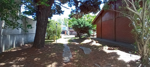 Casa Con Garage En Barrio Lindo De Santa Teresita