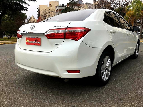 Imagen 14 de 15 de Toyota Corolla Xei 1.8