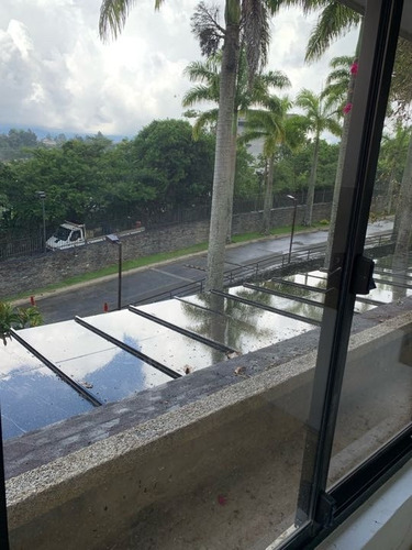 Imagen 14 de 16 de Vendo/alquilo Apto 300m2 4h+s/3b+s/4p Alto Hatillo 4615