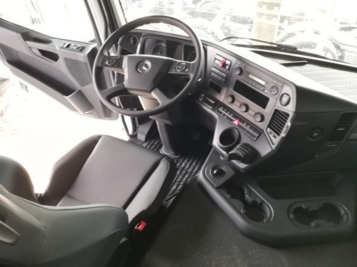 Mercedes Benz Arocs 4136 B/42 8x4 Blanco