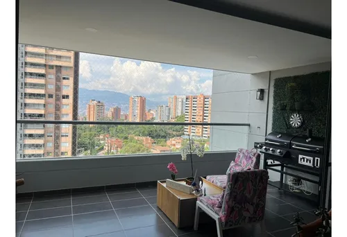 Apartamento En Venta En Envigado Sector Los Mesa