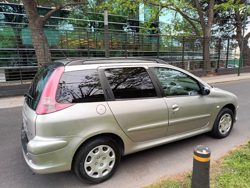 Peugeot 206 1.6 Sw Xs Premium