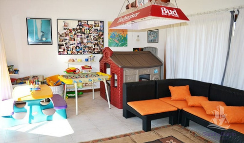 Espectacular Residencia A Pasos Del Mar - Ref: 30661