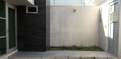 Imagen 21 de 22 de Casa En Venta, Col. Paraiso, Coatzacoalcos, Ver.