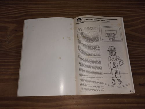 Revista Todo Basquet N° 0. Póster Sport Club Cañadense (Usado)