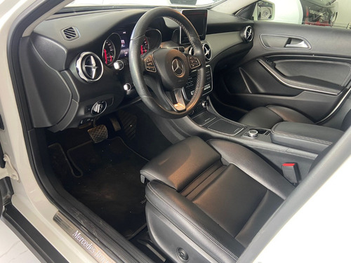 Mercedes-Benz Clase GLA 1.6 200 Cgi Sport At
