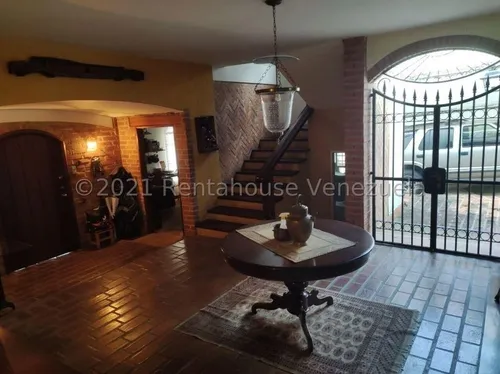 Casa En Venta La Tahona